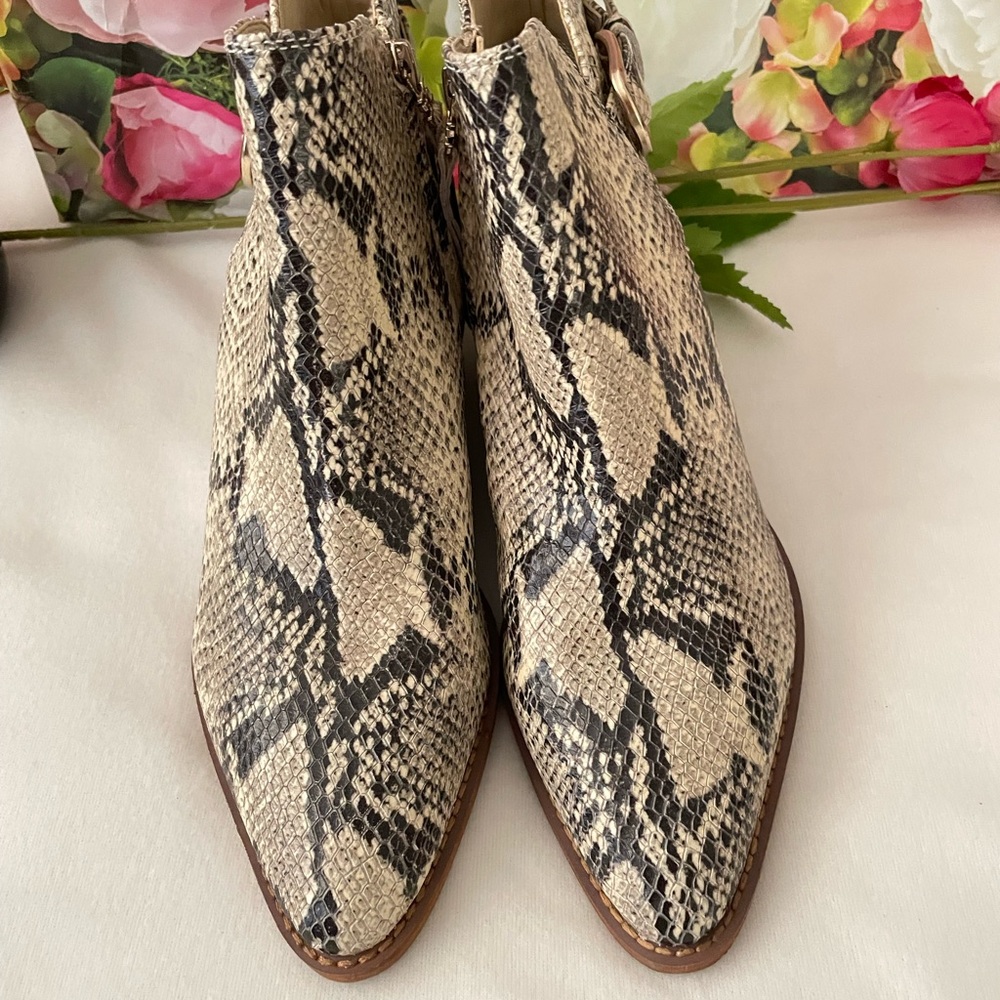 Sam Edelman Woman Neena Leather Snake Print Ankle Bootie Size; 8.5 - Picture 3 of 6